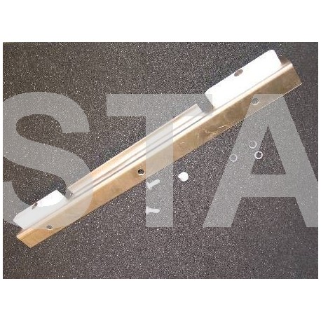 L05000E508
SHOE - DOOR GUIDE, WITH 2 SPUDS & FIXINGS (? MM LONG)